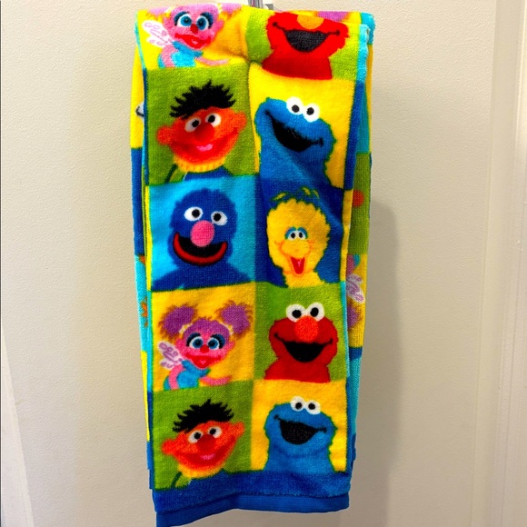 NWT sesame street kitchen towels set of two - Picture 1 of 3